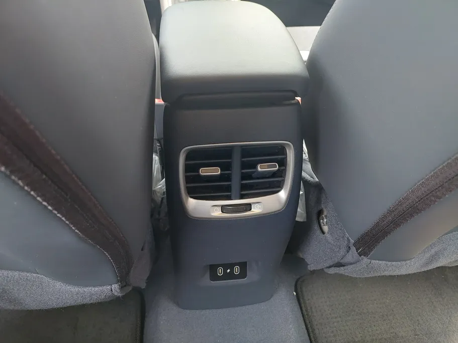 2024 Hyundai Venue Premium 