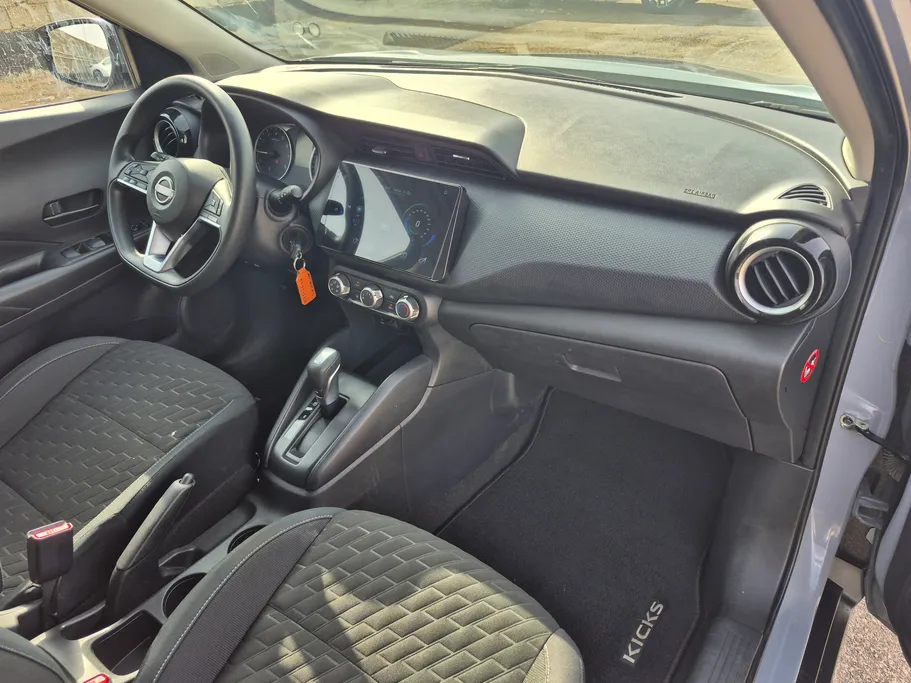 2024 Nissan Kicks S 