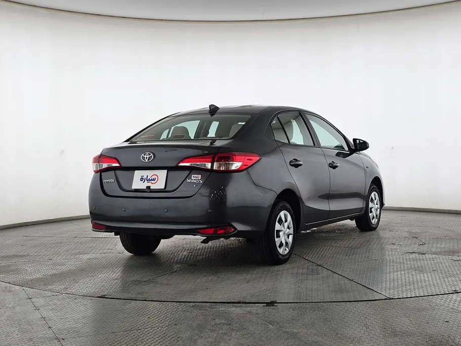 تويوتا يارس Y 2022 