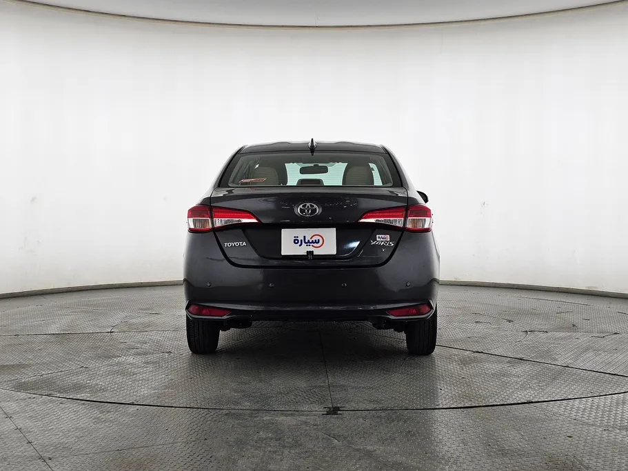 تويوتا يارس Y 2022 