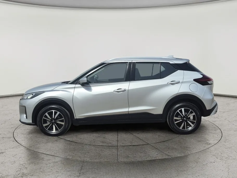 2024 نيسان Kicks S 