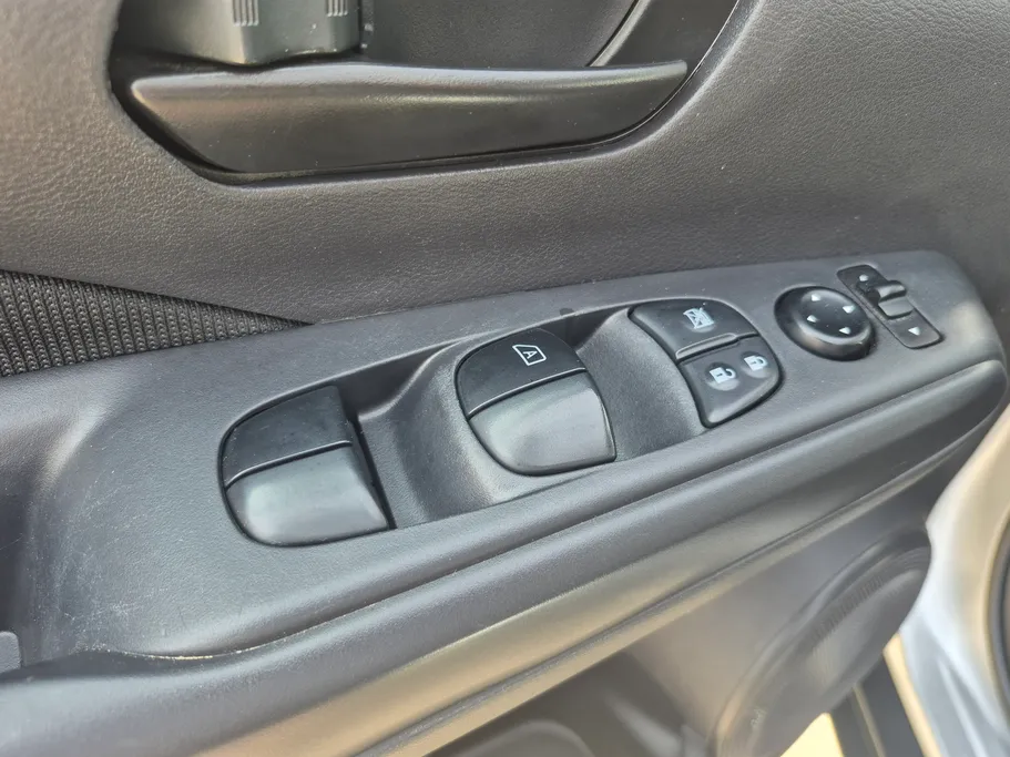 2024 نيسان Kicks S 