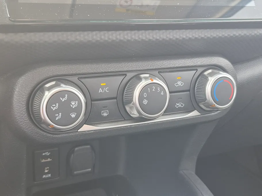 2024 نيسان Kicks S 