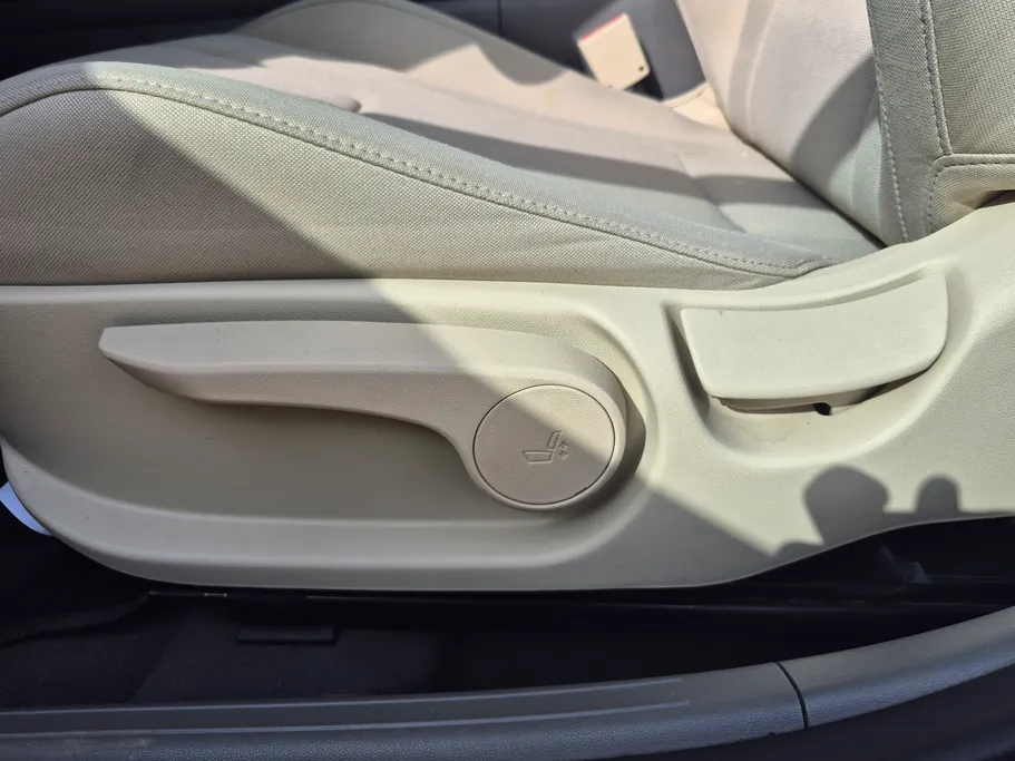 2024 Hyundai Elantra Fleet 