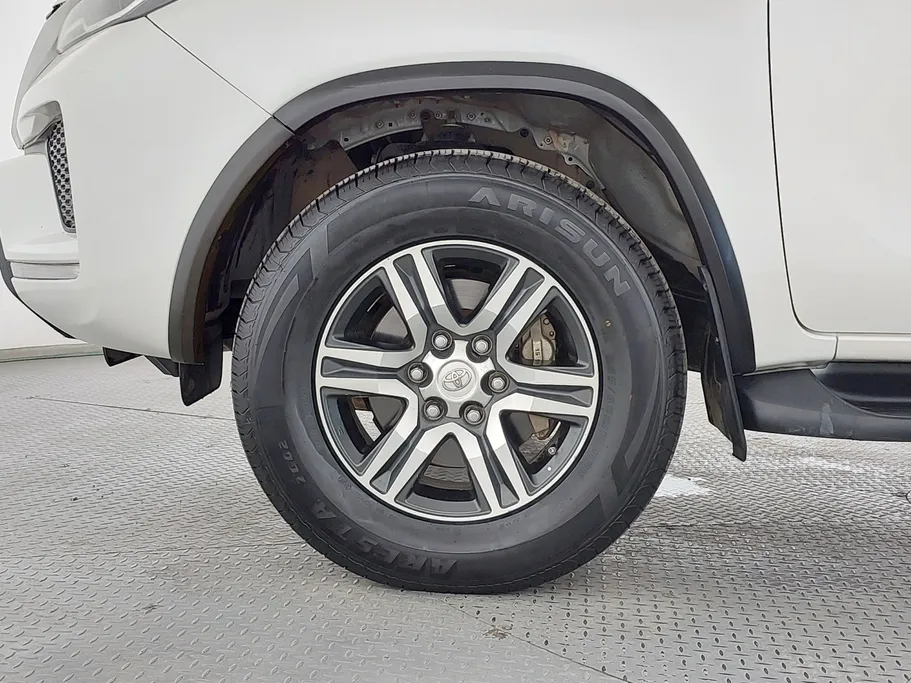 تويوتا فورتشنر GX 2022 