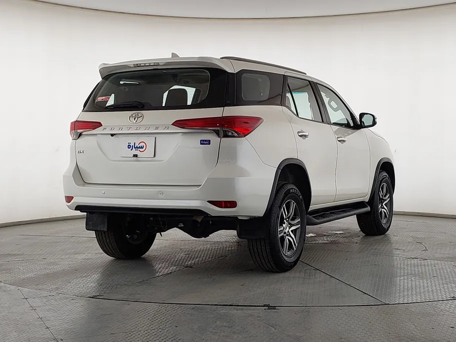 تويوتا فورتشنر GX 2022 
