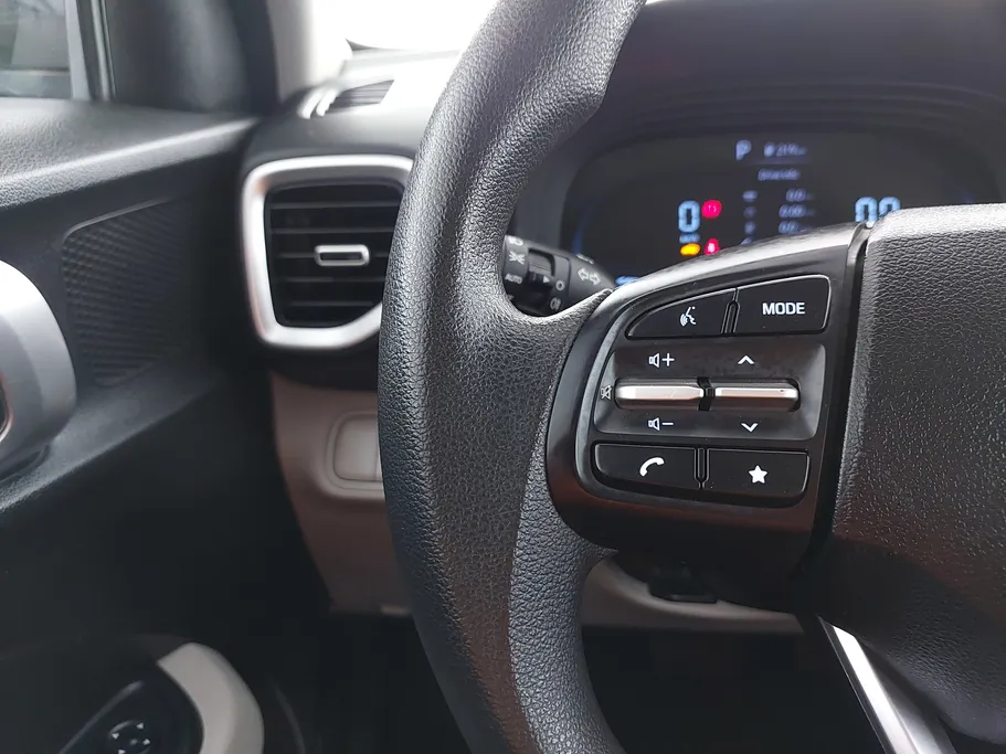 2024 Hyundai Venue Smart 