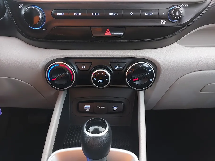 2024 Hyundai Venue Smart 