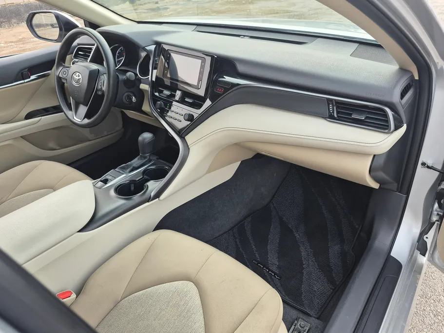 2024 Toyota Camry  LE 