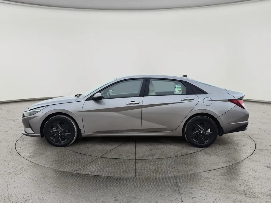 2023 هيونداي Elantra سمارت 