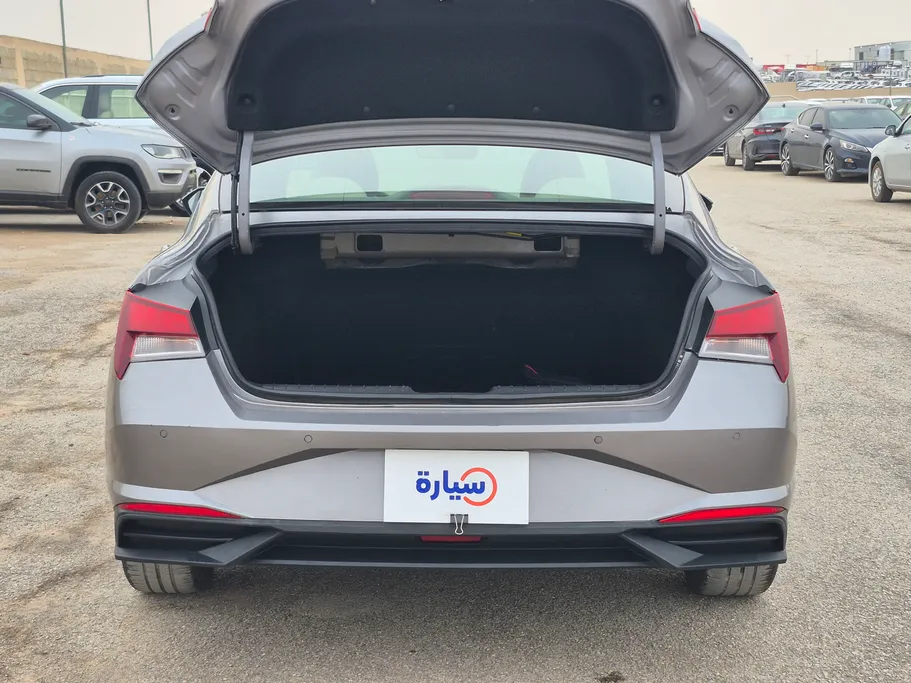 2023 هيونداي Elantra سمارت 