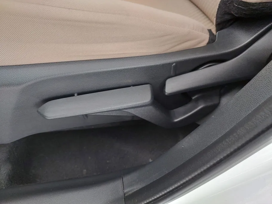 تويوتا يارس Y 2023 