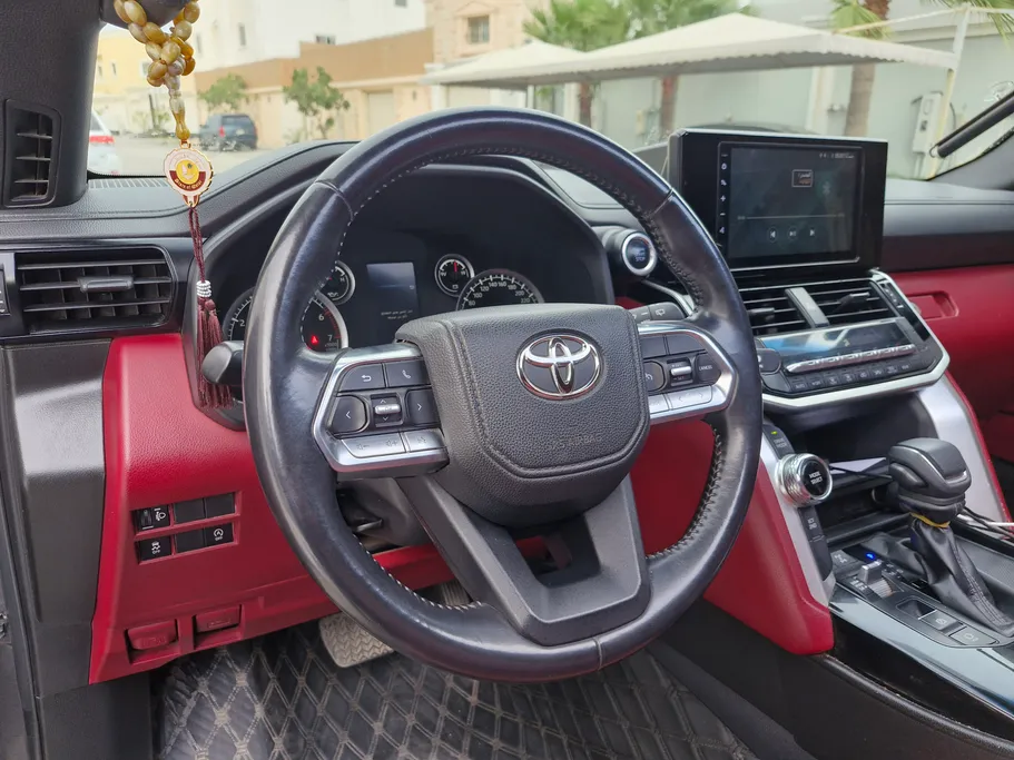 2022 Toyota Land Cruiser GXR2 