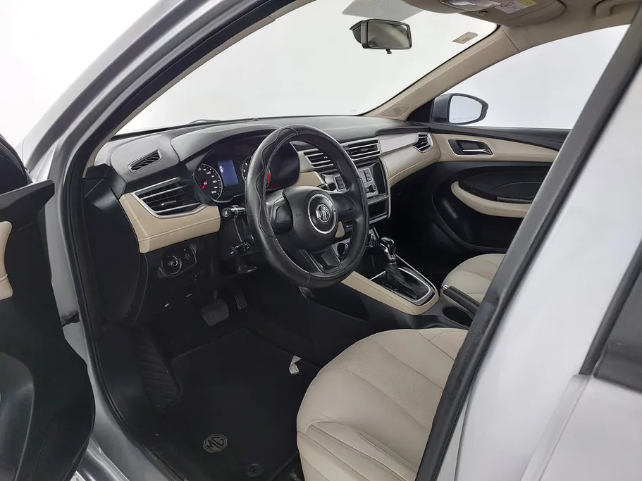 2022 MG 5 STD 
