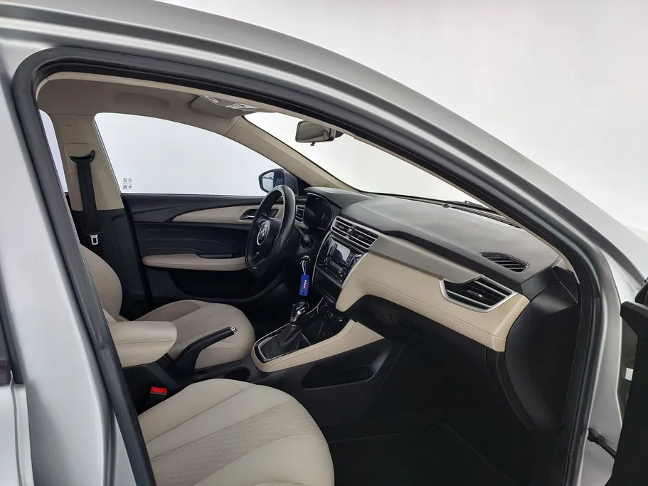 2022 MG 5 STD 