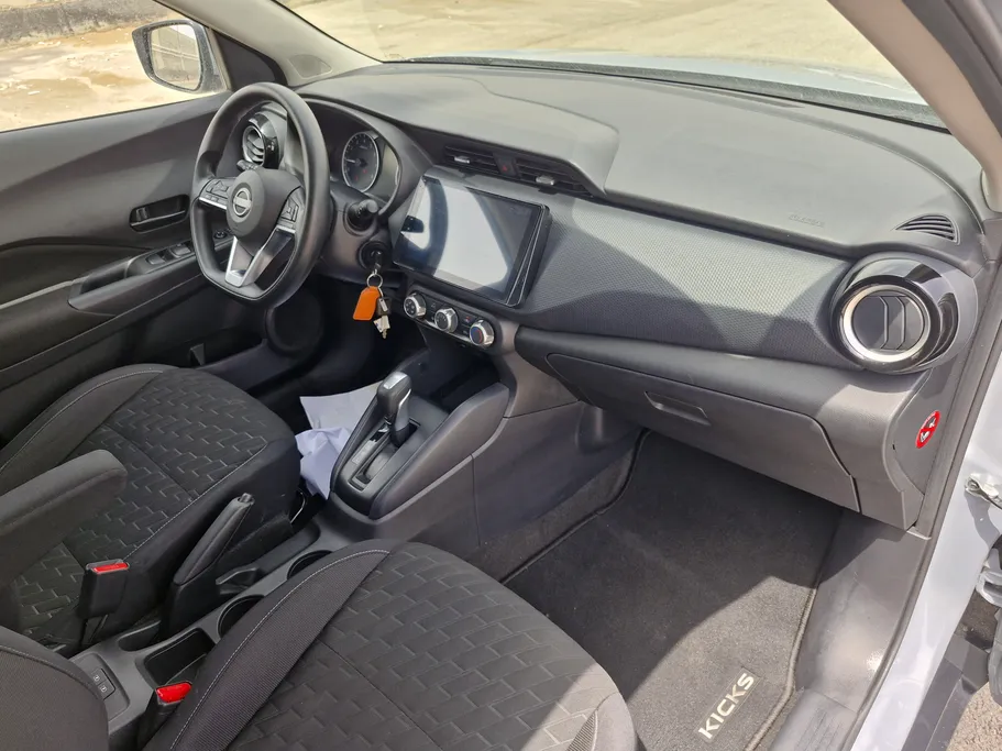 2024 Nissan Kicks S 