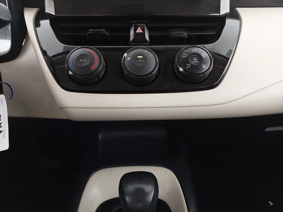 تويوتا كورولا XLI 2023 