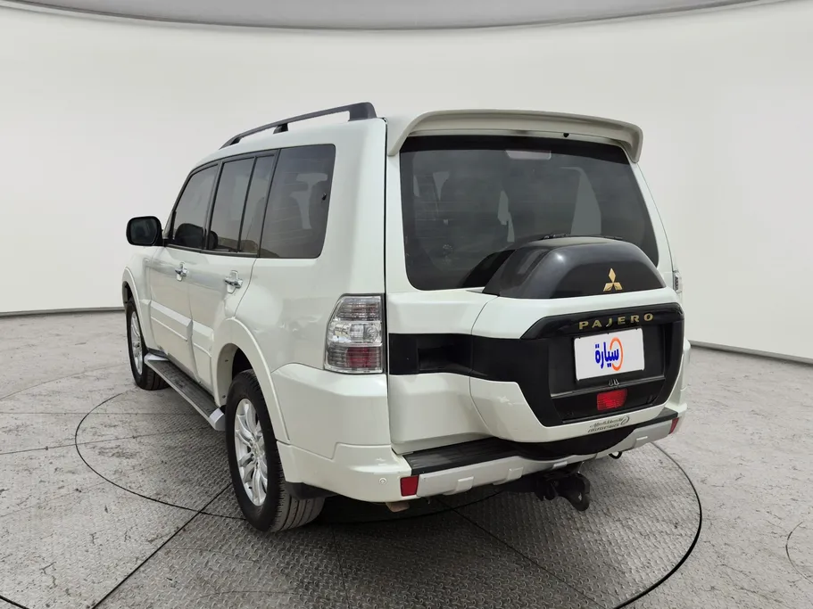 2022 Mitsubishi Pajero GLS 4Doors 