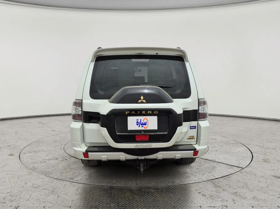 2022 Mitsubishi Pajero GLS 4Doors 