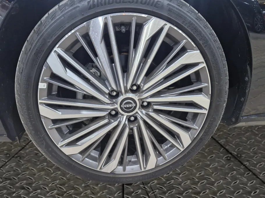 نيسان التيما SV 2025 