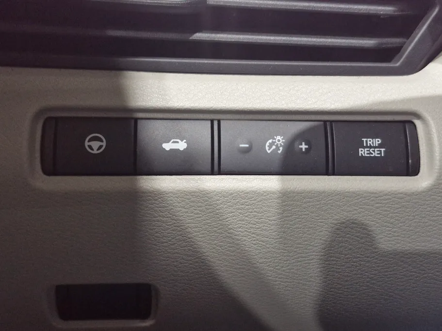 نيسان التيما SV 2025 