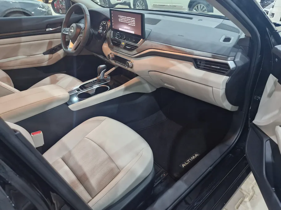 نيسان التيما SV 2025 