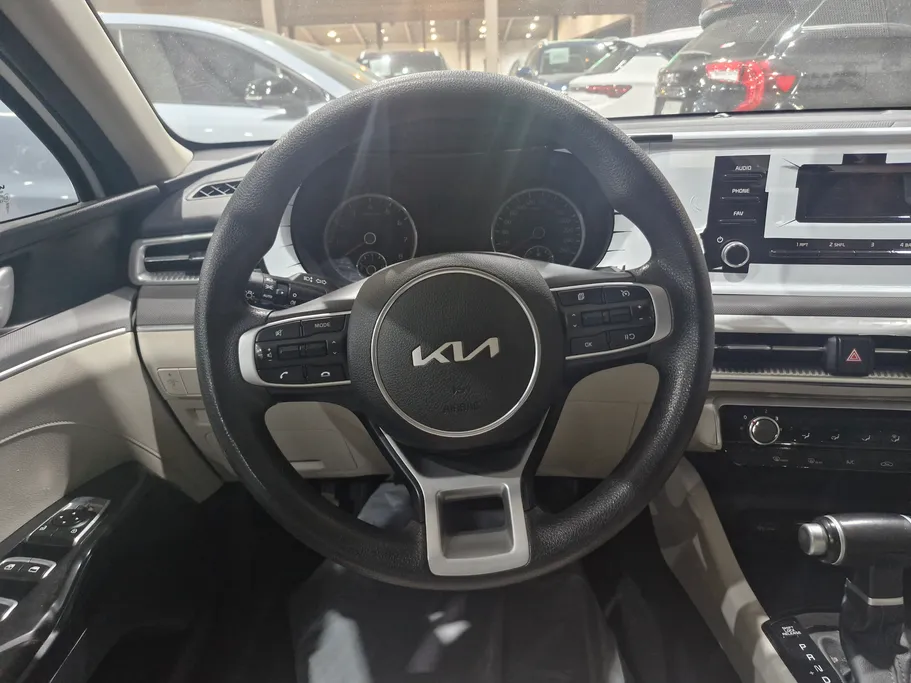 كيا K5 LX 2023 