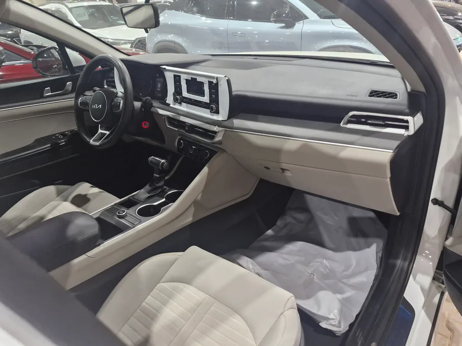 كيا K5 LX 2023 