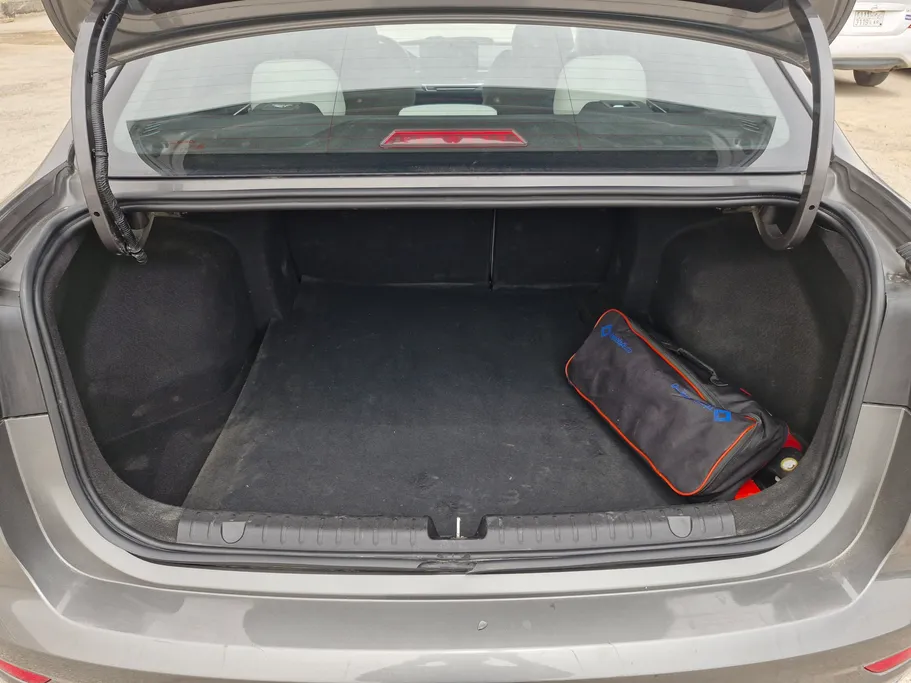 جيلي امجراند GS 2024 