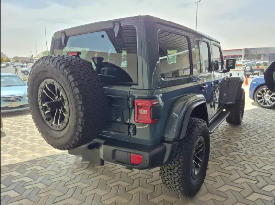 2025 Jeep Wrangler Rubicon 