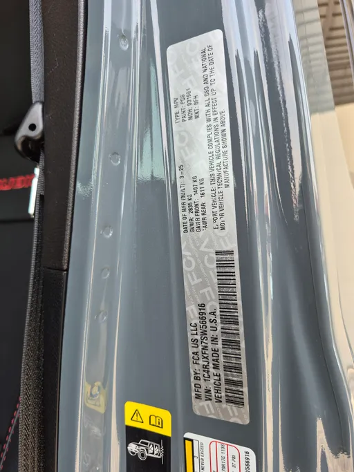 2025 Jeep Wrangler Rubicon 