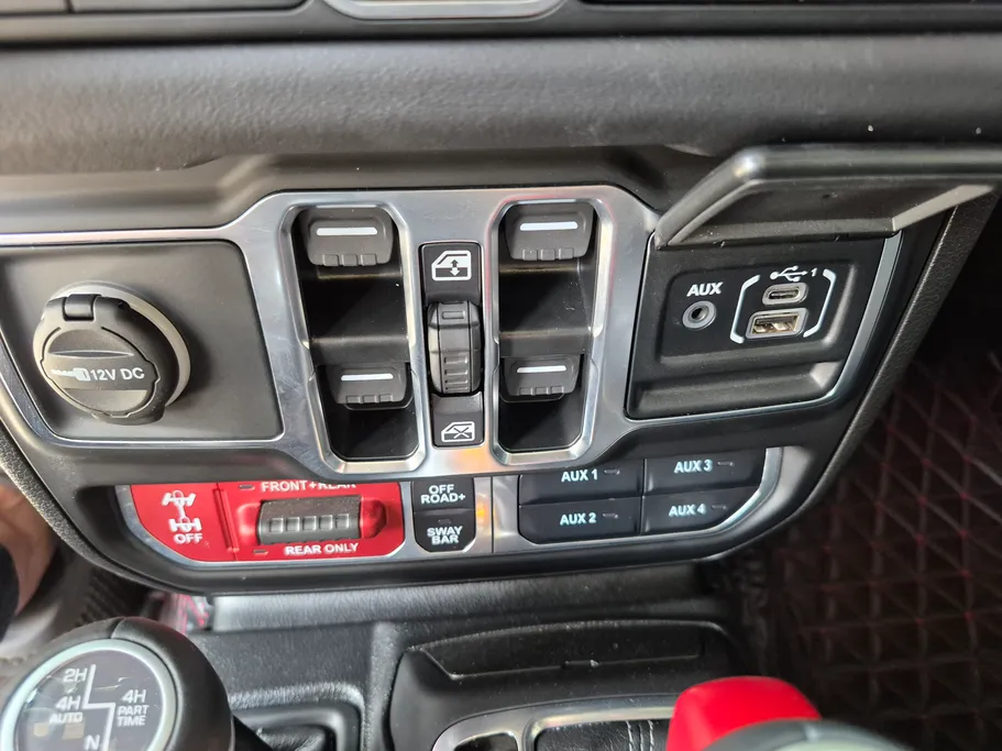 2025 Jeep Wrangler Rubicon 