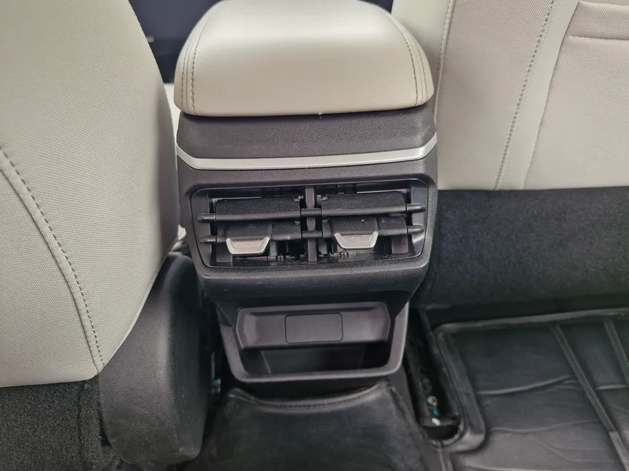 جيلي امجراند GS 2024 