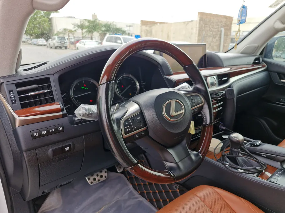 لكزس LX 570 S Sport 2021 