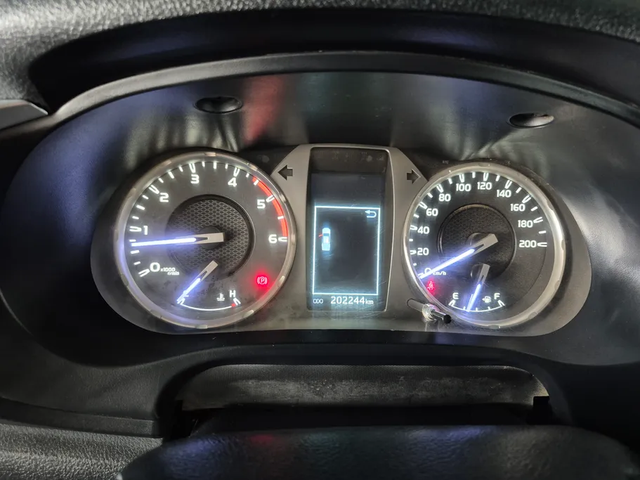 تويوتا هايلكس SGLX 4X4 MT DSL 2022 