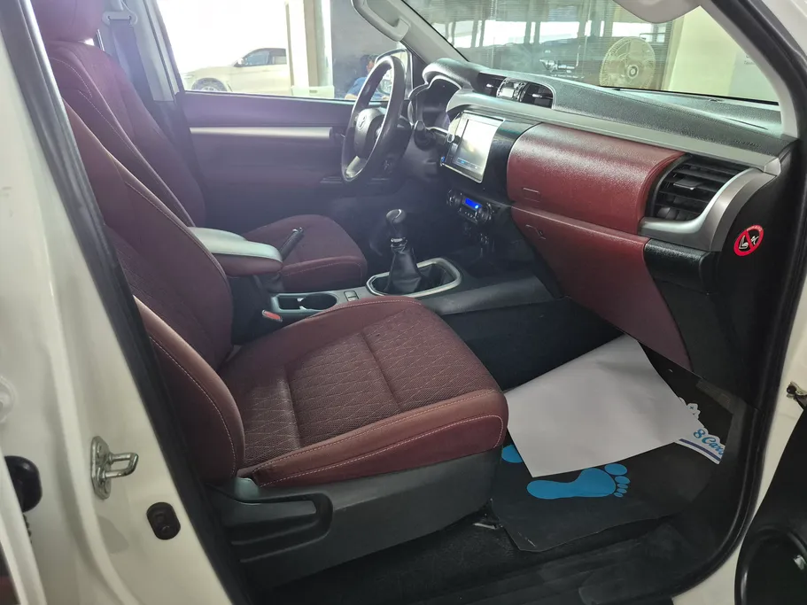 تويوتا هايلكس SGLX 4X4 MT DSL 2022 