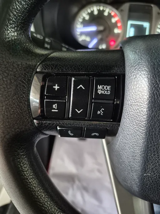 تويوتا هايلكس SGLX 4X4 MT DSL 2022 