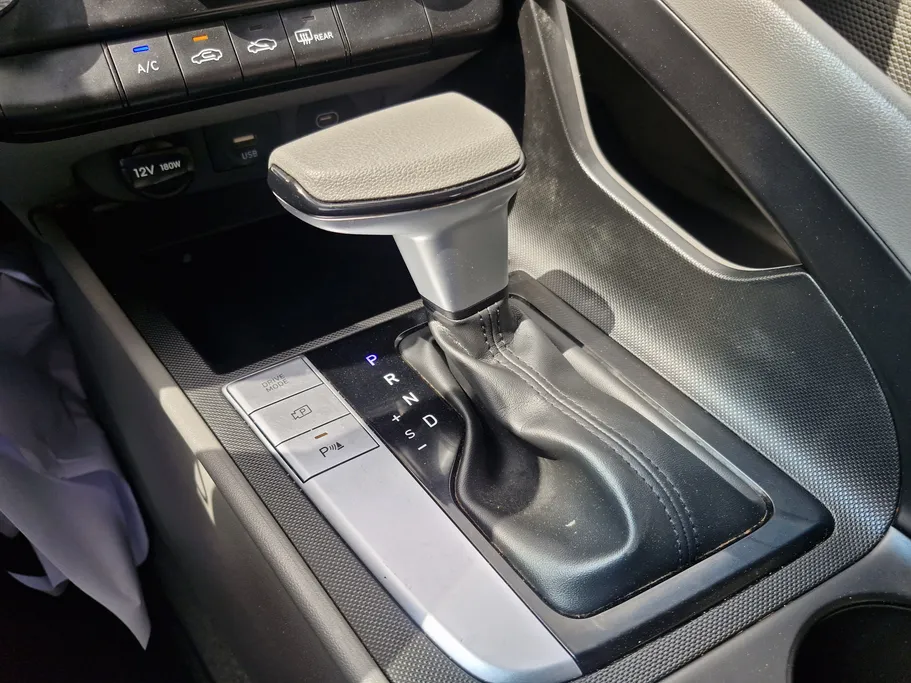 2024 Hyundai Elantra Fleet 