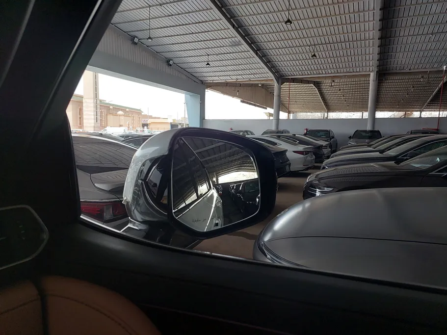 لكزس LX 600 BB Elite 2025 