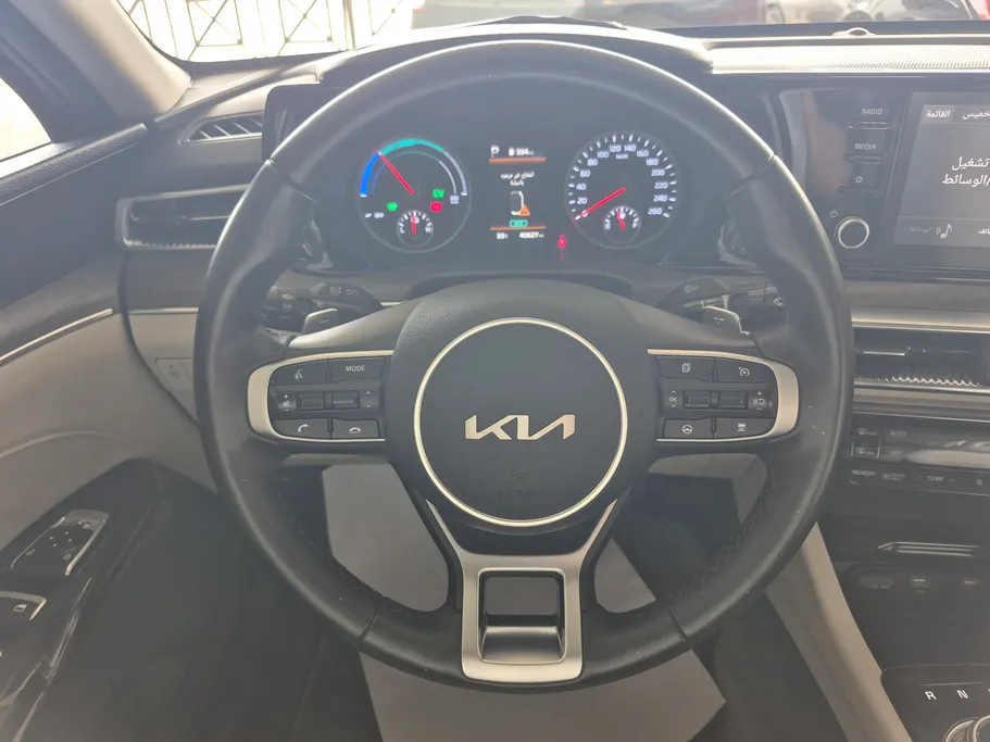 2023 Kia K5 GL 