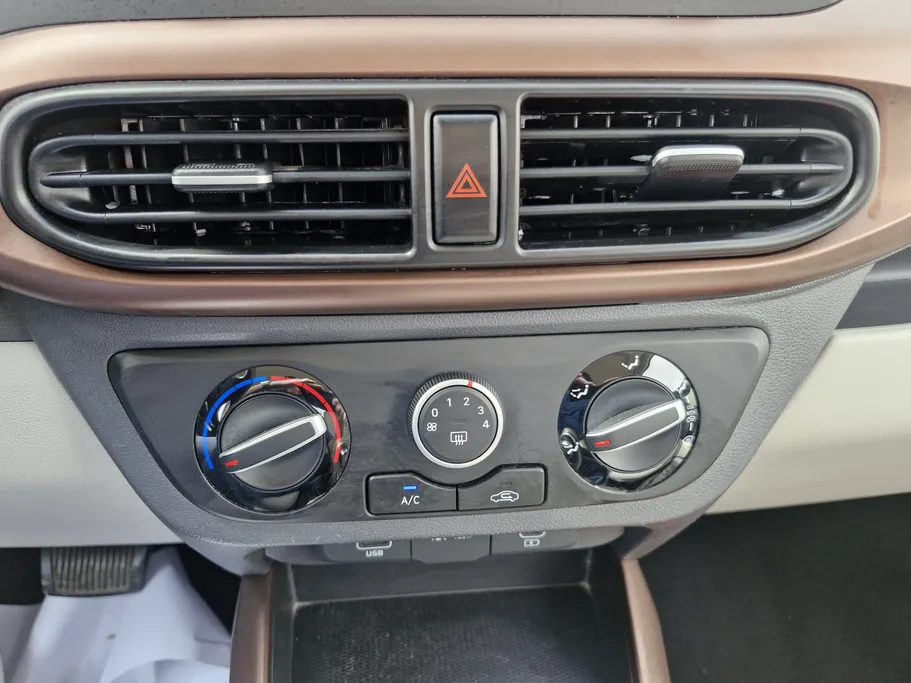 2024 هيونداي Grand i10 فلييت 