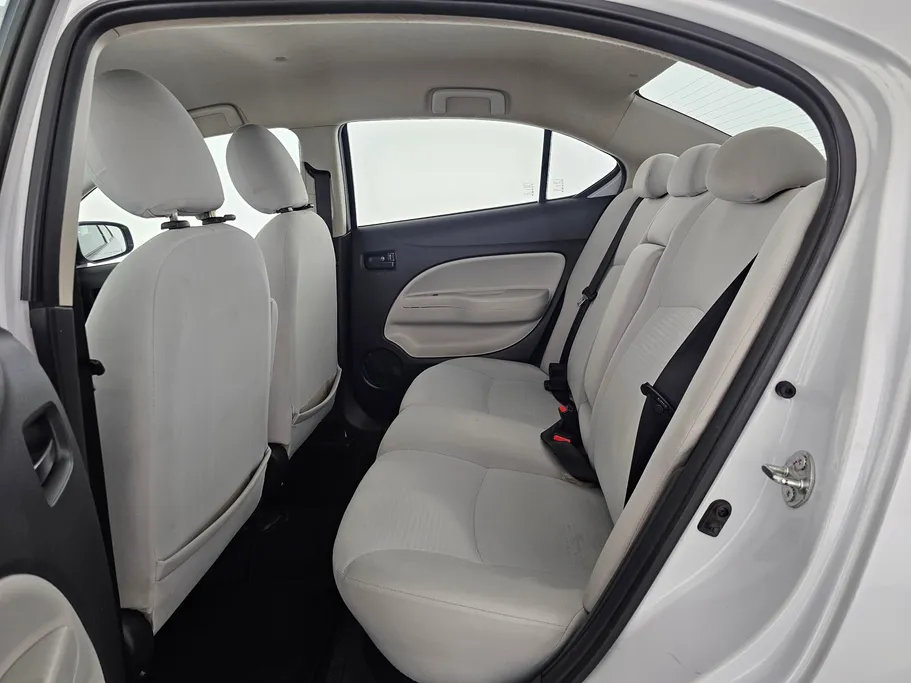 2021 Mitsubishi Attrage GLX LL 