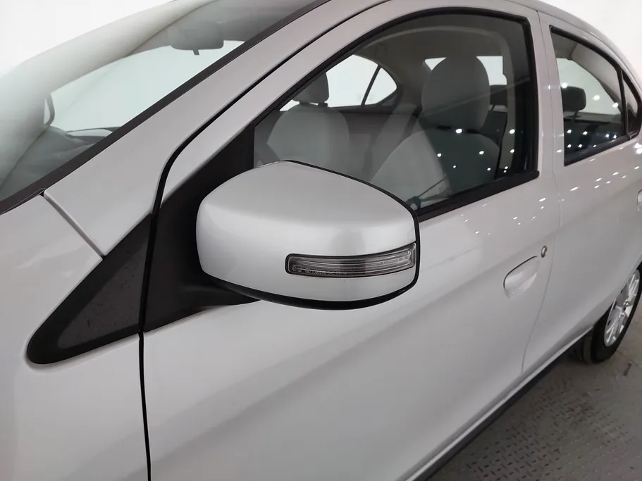 2021 Mitsubishi Attrage GLX LL 