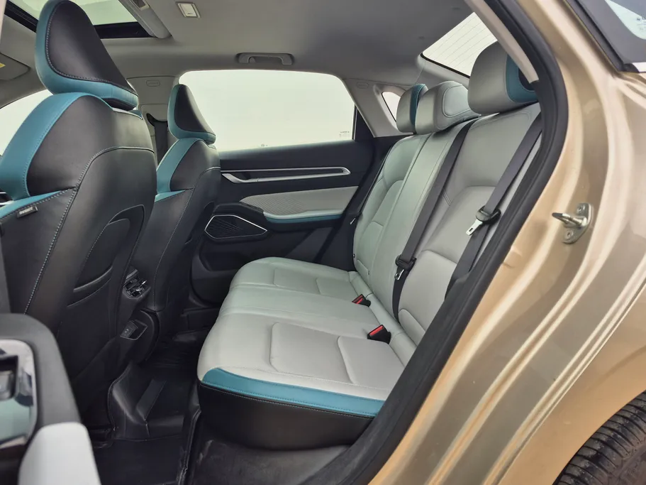 جيلي امجراند GF 2025 