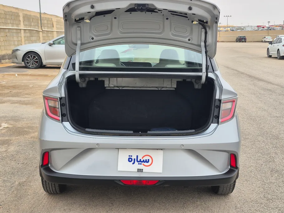 هيونداي Grand i10 فلييت 2024 