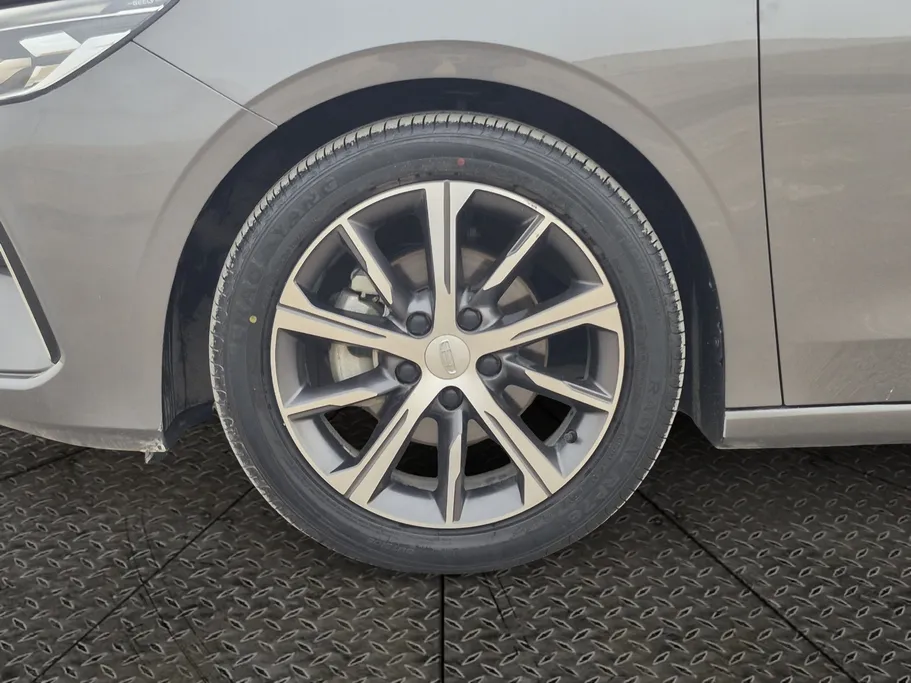 جيلي امجراند GF 2025 