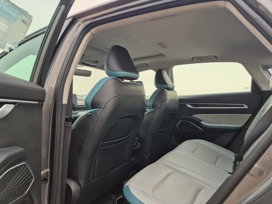 جيلي امجراند GF 2025 