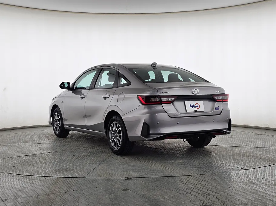 2023 Toyota Yaris  Y 