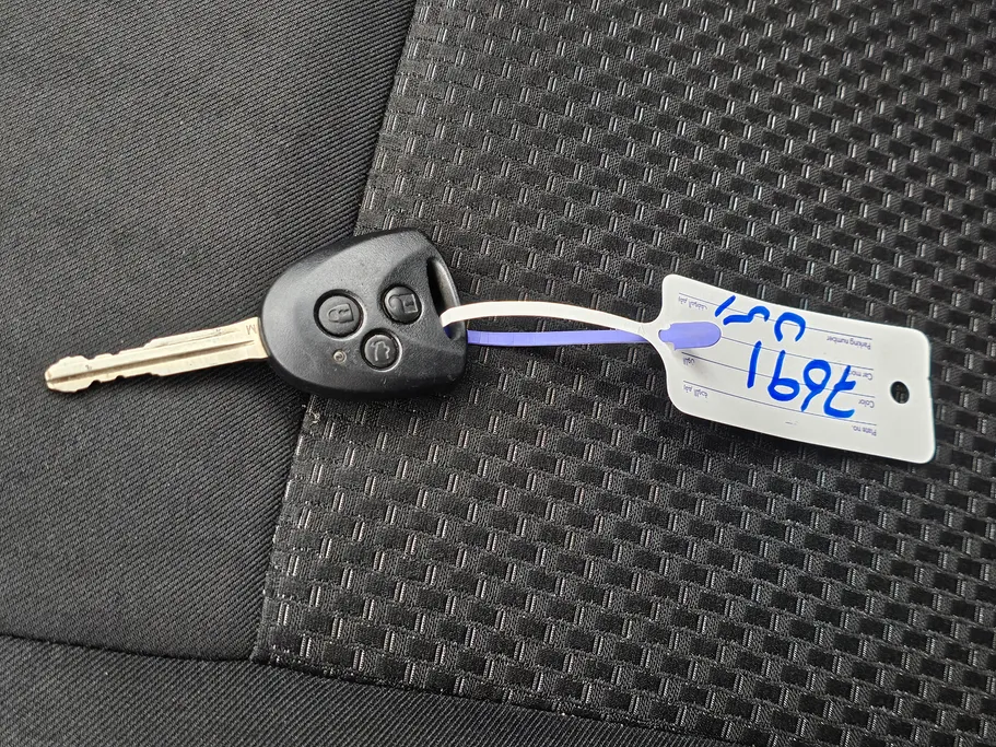 2023 Toyota Yaris  Y 