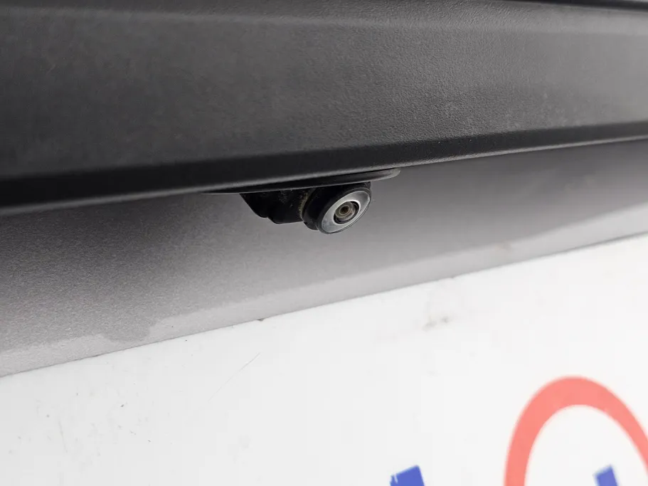 2023 Toyota Yaris  Y 